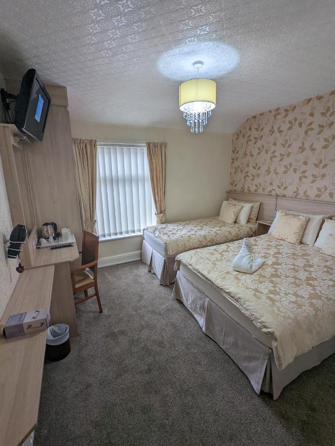 The Stafford Bed and Breakfast Blackpool Exteriör bild