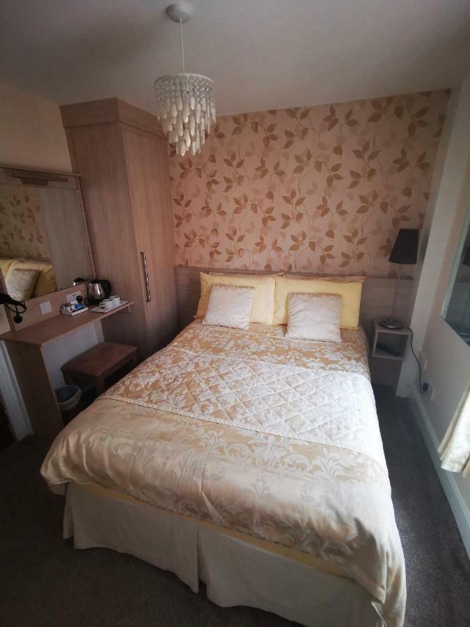 The Stafford Bed and Breakfast Blackpool Rum bild