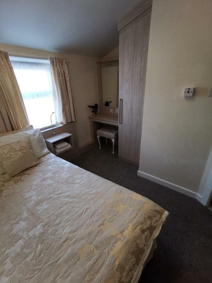 The Stafford Bed and Breakfast Blackpool Exteriör bild