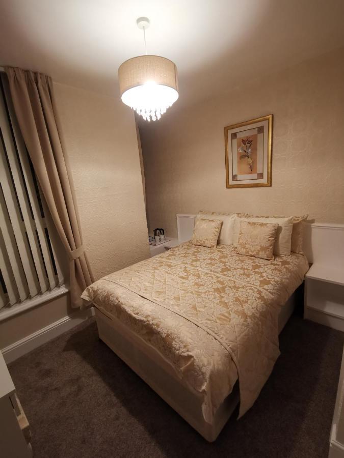 The Stafford Bed and Breakfast Blackpool Exteriör bild